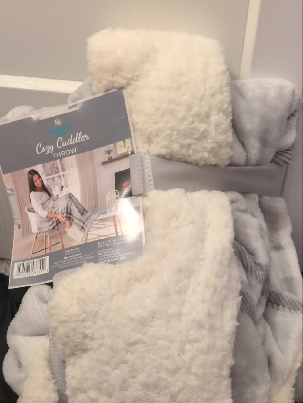 Comfort Bay Cozy Cuddler Throw Blanket - Cream and Light Gray
